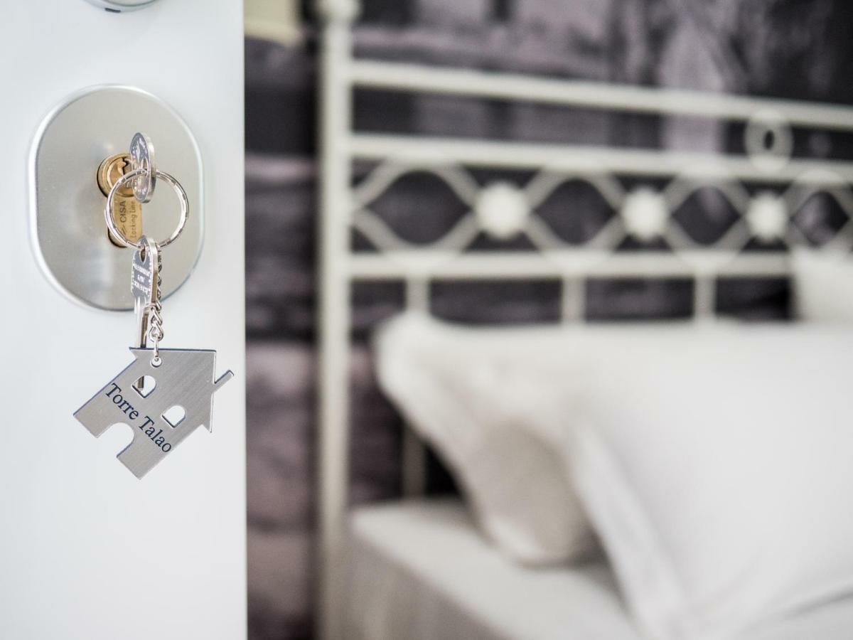 Porta Marina Guest Rooms Scalea Exteriér fotografie