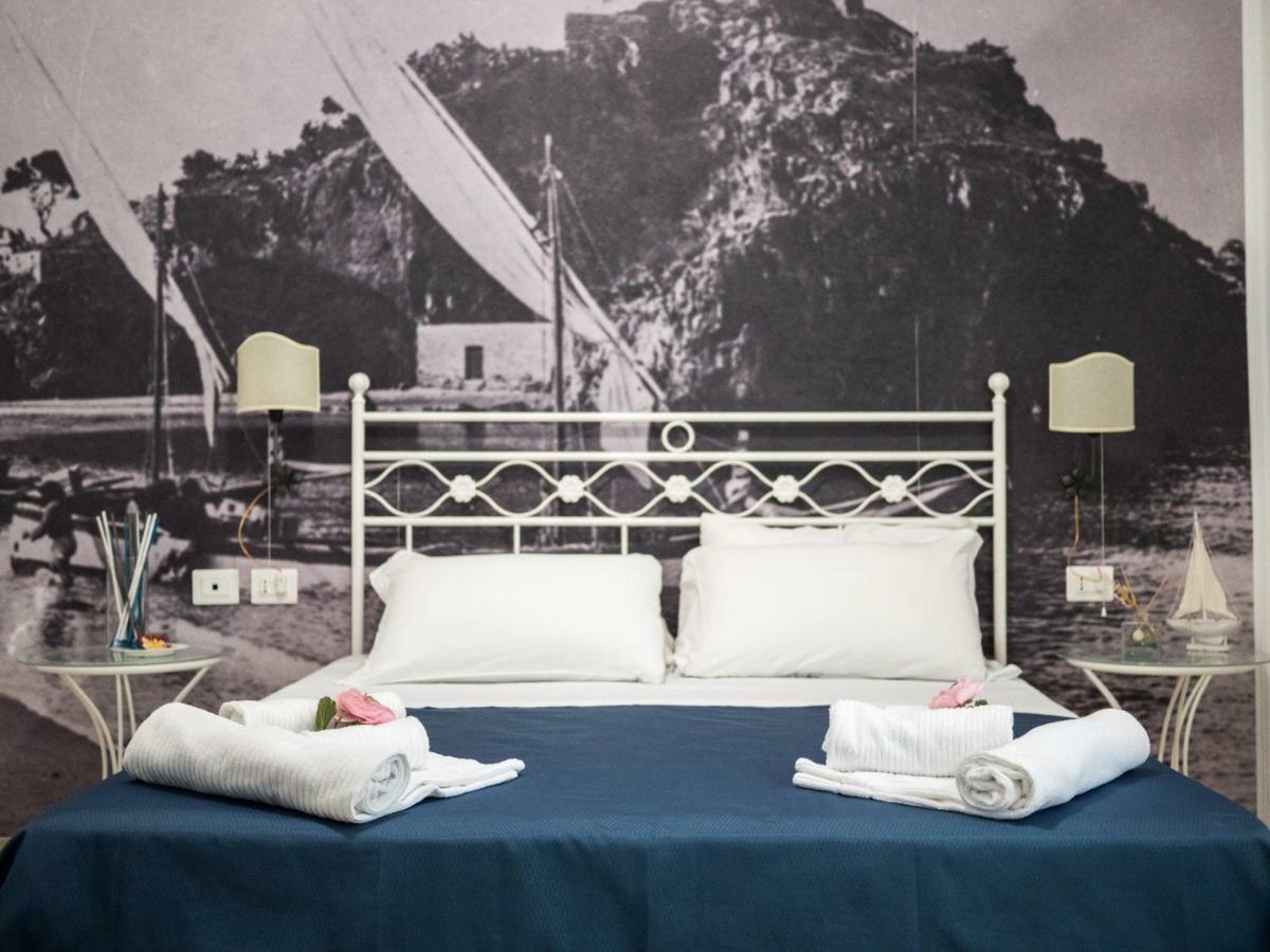 Porta Marina Guest Rooms Scalea Exteriér fotografie