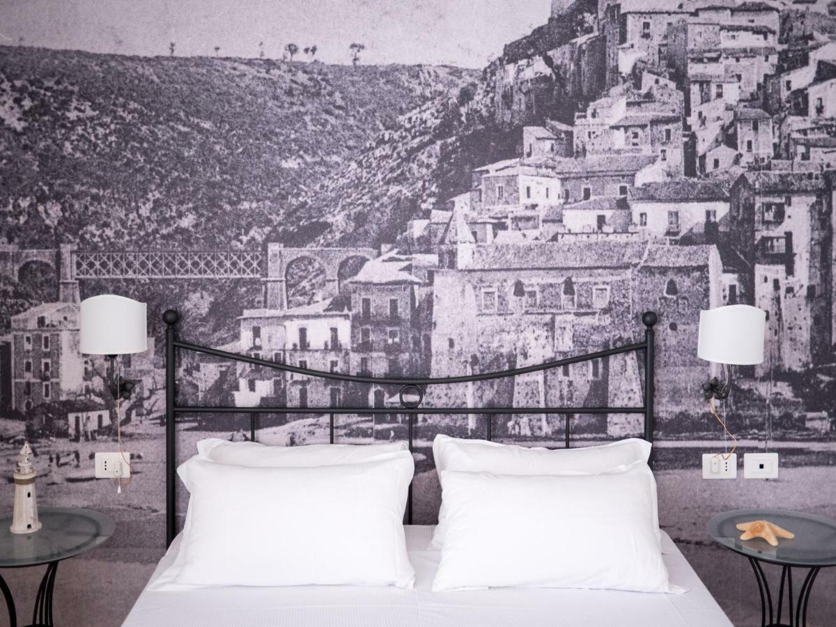 Porta Marina Guest Rooms Scalea Exteriér fotografie
